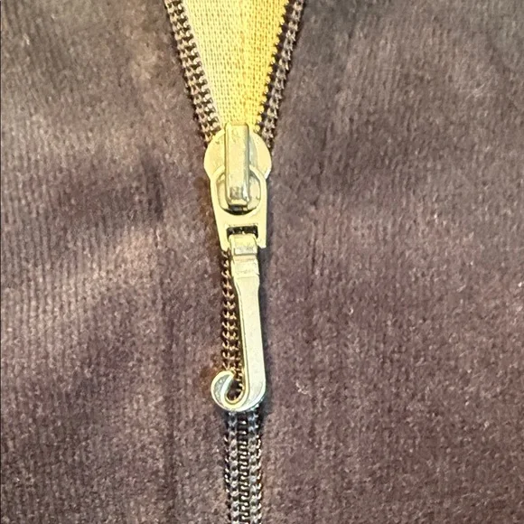 Y2K Juicy Couture Black Velour Tracksuit Set – Hoodie Size L, Joggers Size S - Picture 7 of 9